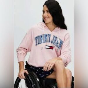 Tommy Hilfiger Pink Hoodie for Women,  Size Large